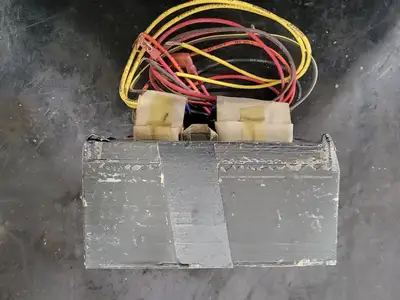NEW UNIVERSAL LIGHTING S400TRIAC4M-502K