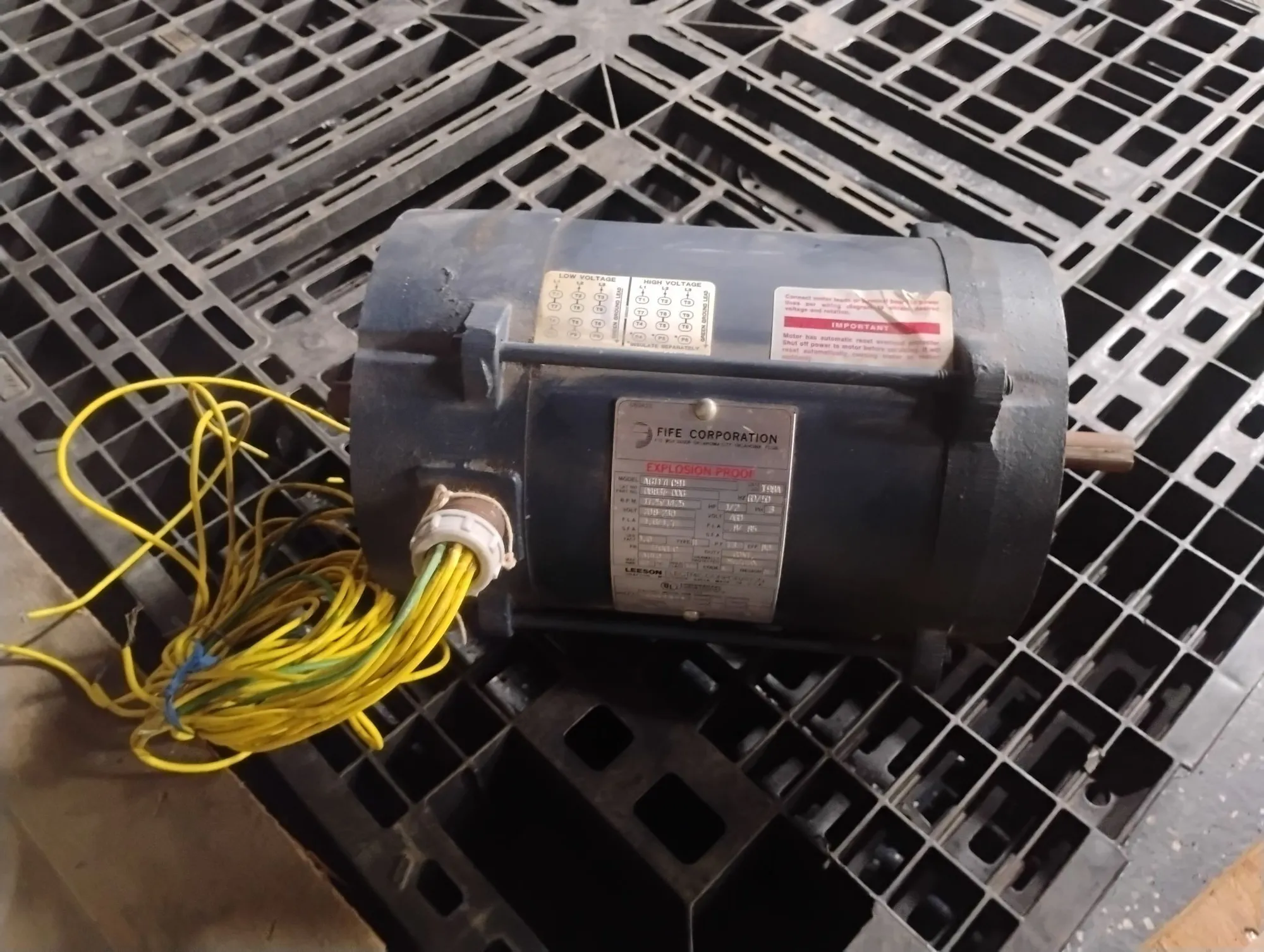 USED FIFE CORPORATION A6T17EC9B