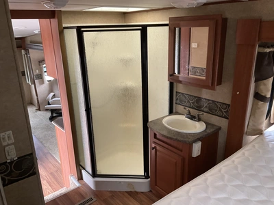 Used 2011 HEARTLAND GREYSTONE M-29RL Campers, Caravans, Motorhomes Michigan US | Miedema Asset Management Group #1384742