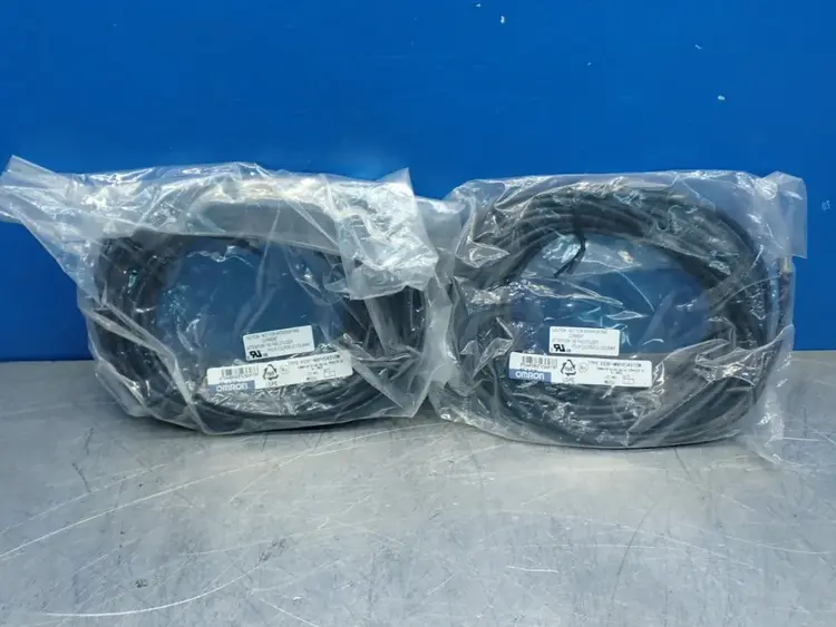 New | in-Stock OMRON XS3FM8PVC4S10M Cable & Wire Ohio US | HGR 24 #1084952