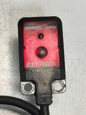 USED OMRON E3T-FD11