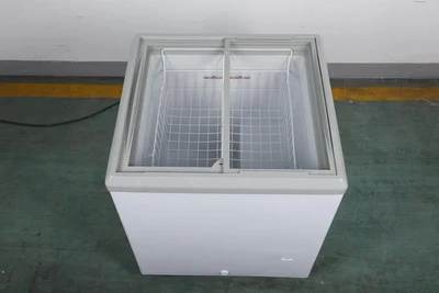 168-0045 FDF7.2CF 29" Sliding Glass Self Contained Chest Freezer