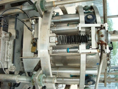 1.6L/3L Mather & Platt 12 Head Rotary Filler