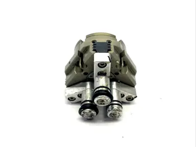 303308 | Schunk  Pneumatic 3-Jaw Gripper 2.5mm Stroke Per Jaw PZN-plus 40 - Used