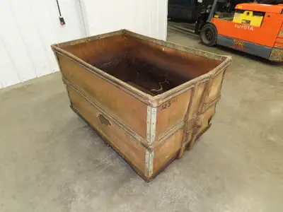 Used INSULFAB PLASTICS _UNKNOWN_ Bins Indiana US | Arrow Industrial #1368090