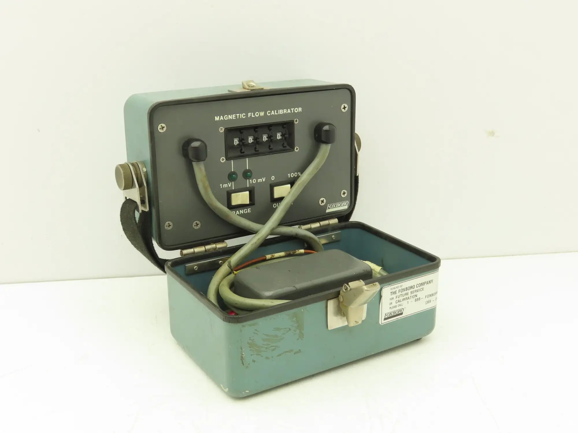 Foxboro 896 CAL Magnetic Flow Calibrator 1-10mV With Mechanical Dial Counter