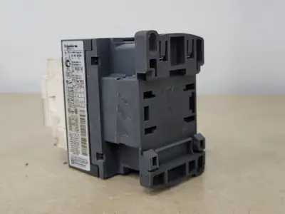 USED TELEMECANIQUE LC1 D09