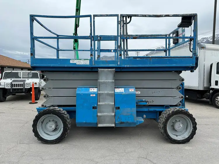 Used GENIE GS-4390RT Scissor Lifters Utah US | Global Remarketing #1285330
