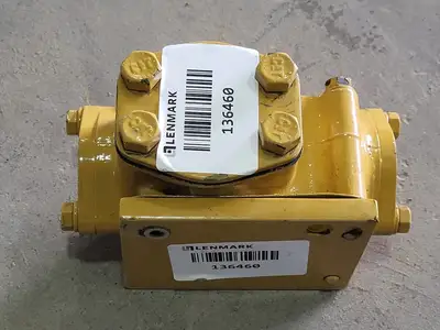 NEW CATERPILLAR 8P-1445