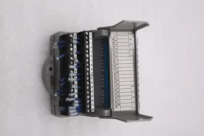 GIDDINGS & LEWIS M.1300.7372 R1 Input Module 24VDC SINK/SOURCE STOCK 654-D