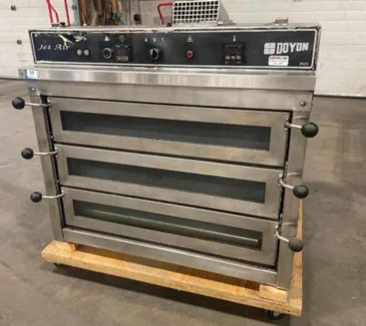 Used DOYON PIZ3 Ovens British Columbia CA | Surrey Food Equipment #469541