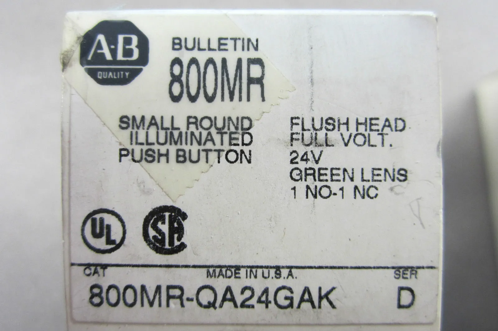 NEW ALLEN BRADLEY 800MR-QA24GAK PUSHBUTTON 800MRQA24GAK