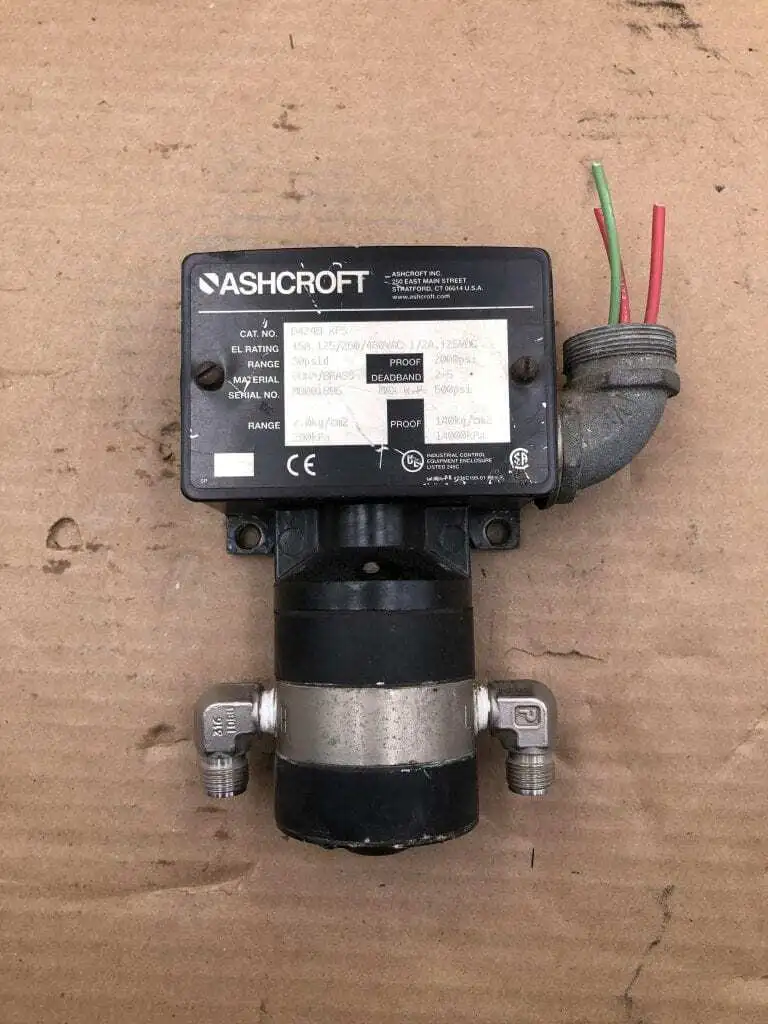 Ashcroft D424B XFS Differential Pressure Switch 500PSI 125VDC