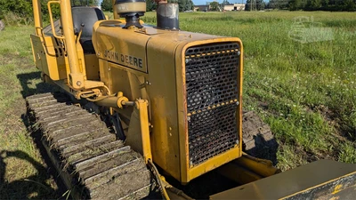 USED 1985 DEERE 450E