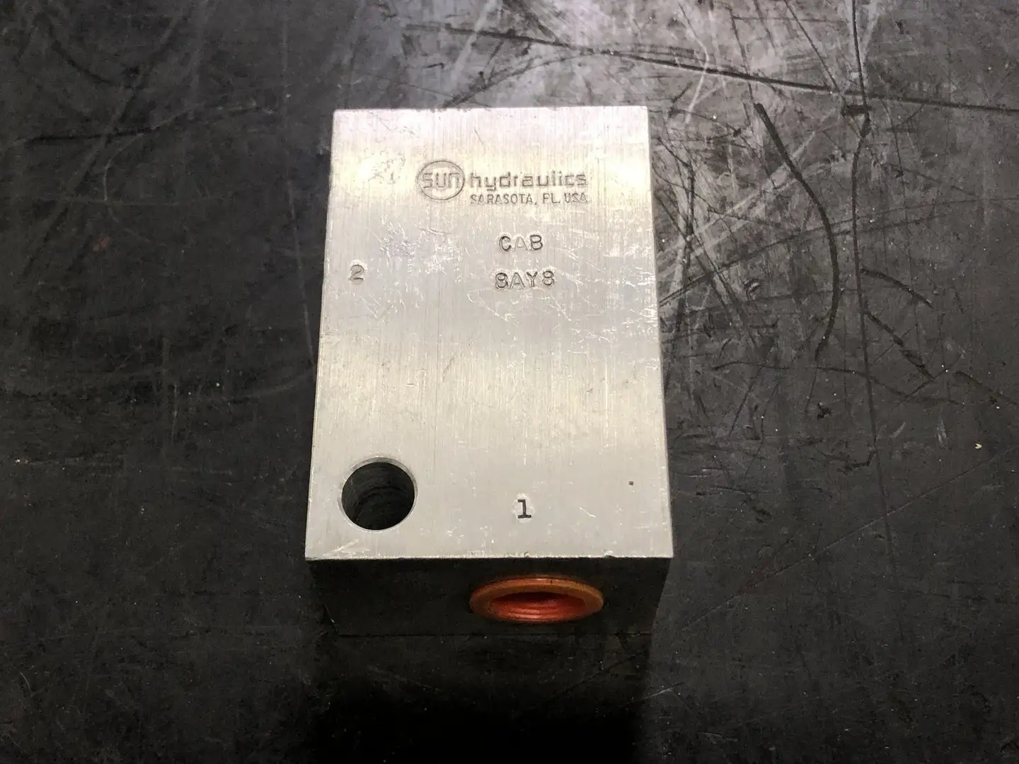 USED SUN HYDRAULICS CAB