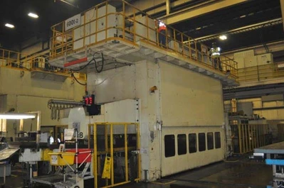 USED 2002 KOMATSU H4F-600