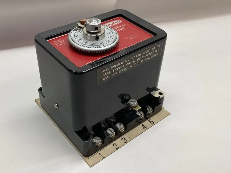 New | in-Stock DAYTON 2E334 Industrial Controls Ohio US | Surplus Asset Holdings #1295310