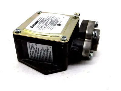 NEW BARKSDALE P1H-M600SS-T PRESSURE SWITCH P1HM600SST