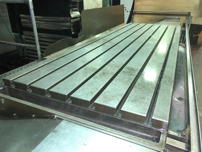 ZAYER 5 (3+2)-axis CNC Bed Type Mill, good working condition, VIDEO