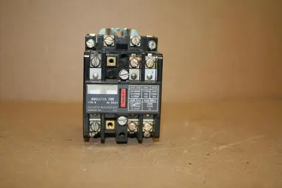 USED ALLEN BRADLEY 700-N200A1 SER C