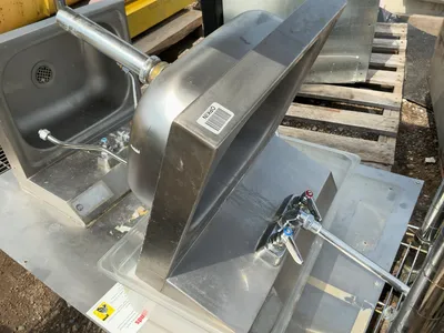 Used _UNKNOWN_ _UNKNOWN_ Sinks Michigan US | Miedema Asset Management Group #1413650