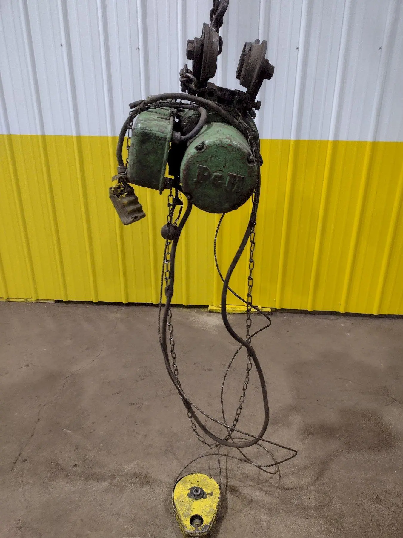 2000 LB 1 TON P&H MODEL ZIP LIFT CABLE HOIST: STOCK #18897