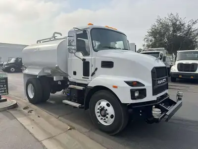 New | in-Stock 2025 MACK MD Water Trucks California US | Commerce Truck Equipment Sales #1548696