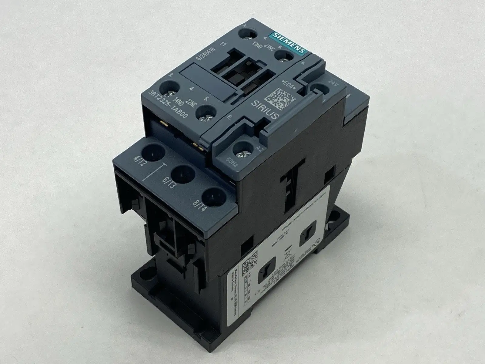 3RT2325-1AB00 | Siemens  SIRIUS Contactor 4-Pole 35A 400V - Used