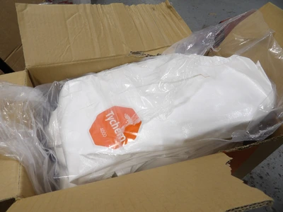 Used _UNKNOWN_ _UNKNOWN_ Apparel, Gloves, Lab Coats Michigan US | Miedema Asset Management Group #1320317