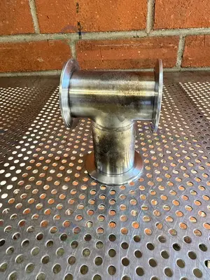 Used 3 WAY STAINLESS STEEL KF 50 NIPPLE VACUUM FITTING Valves/Fittings California US | Equipment Lab #1317048