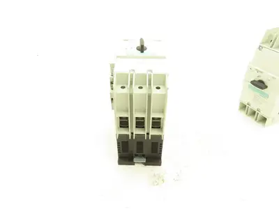 Siemens 3RV1742-5CD10 Circuit Breaker System Protection 20A 600VAC 3 Ph Lot of 2