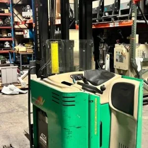 USED 2002 MITSUBISHI ESR36