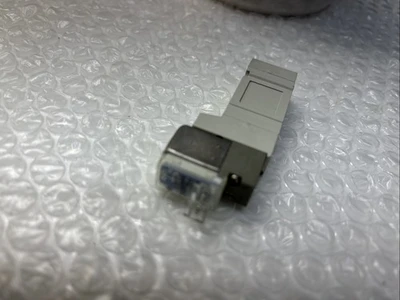 NEW SMC SY3140-5L0Z