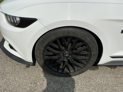 USED 2016 FORD MUSTANG
