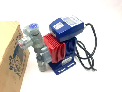 USED WALCHEM EZ SERIES ELECTRONIC METERING PUMP 6.3GPH 150PSI MAX