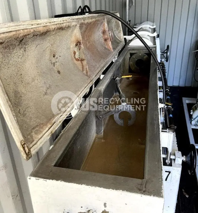 USED CONAIR GATTO DCP105C 14.3 VACUUM WATER TANK