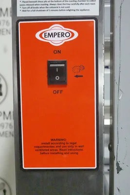 NEW EMPERO 5 ROLLER VERTICAL NATURAL GAS ROTISSERIE MODEL EMP.5EG-USA (CAPACITY OF 30 CHICKENS)