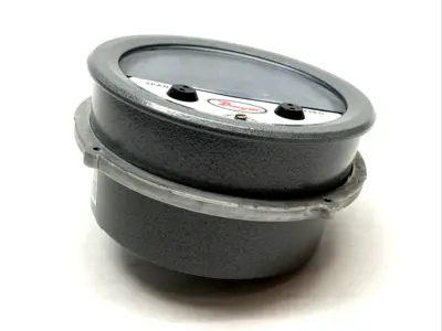 605-30 | Dwyer Instruments  Magnehelic Indicating Transmitter 11psi Range 0-30" w.c - Used
