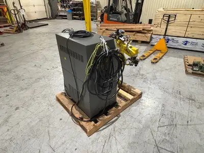 Used FANUC M-6IB ROBOT SYSTEM, CONTROLLER, CABLES, TEACH PENDANT Robot Parts | Maverick Industrial Sales #1103086