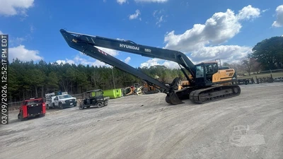 Used 2024 HYUNDAI HX300A LR Crawler Excavators North Carolina US | National Equipment Dealers #1422323