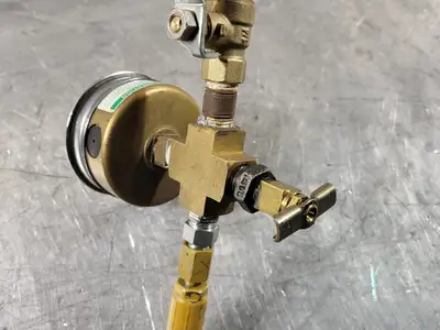 1/4" Valve w/ Gauge