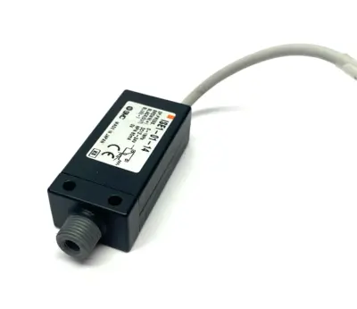 Used SMC Compact Positive Pressure Switch 12~24VDC 1/8" Male NPT Pressure Switches Michigan US | Maverick Industrial Sales #1394265