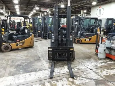 USED 2019 CATERPILLAR 2ET4000