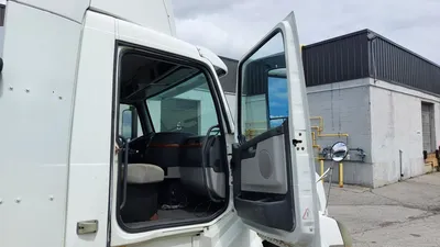 2008 VOLVO VNL DAY CABS | Platinum Group (28)