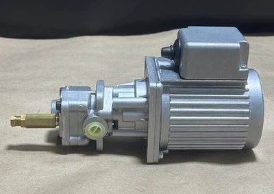 NEW Showa M211E