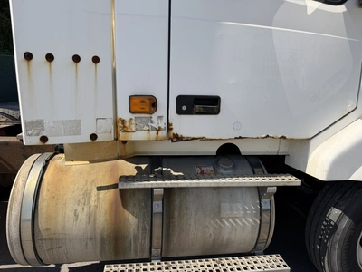 Used 2006 VOLVO VNM Conventional trucks Indiana US | Miedema Asset Management Group #1414501