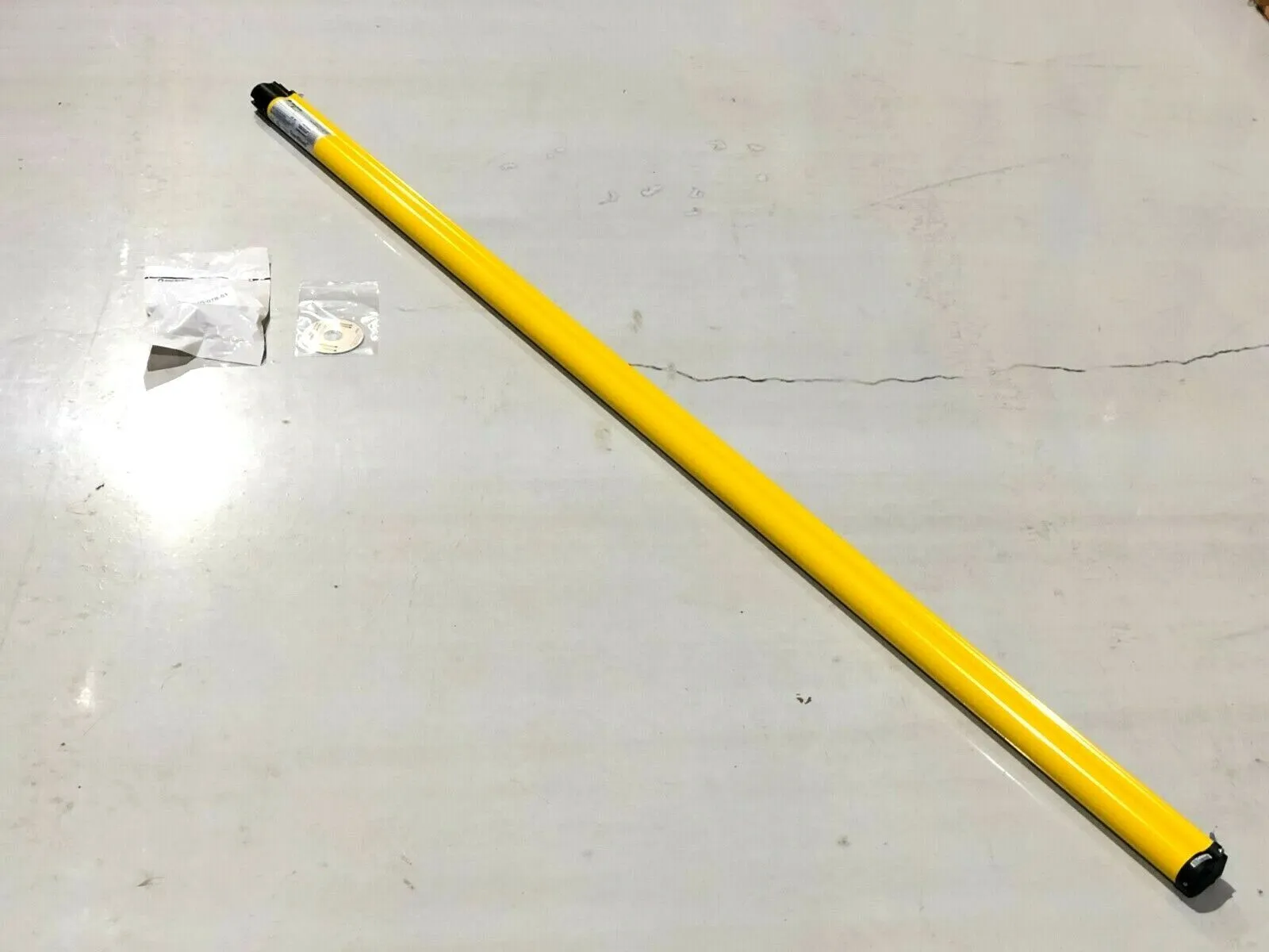 440L-R4J1760YD | Allen Bradley  Ser. A Guardshield Light Curtain Receiver - New Other
