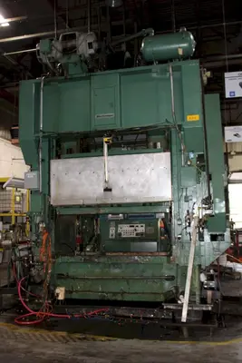 USED 1989 MINSTER 400 TON SSDC PRESS