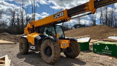 USED 2022 JCB 509-42