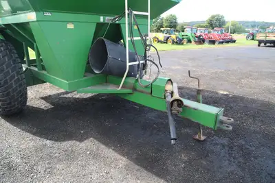 Used 2010 E-Z TRAIL 510 Grain Carts Pennsylvania US | Zimmerman Farm Service #1484418